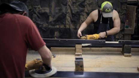 Сенатът одобри удължаването на програмата за защита на работните места в САЩ