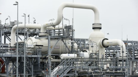 МАЕ: Вносът на руски газ в ЕС през юли спада със 70 на сто