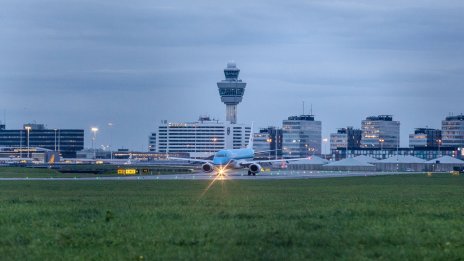 Моделът на отворено небе в авиацията се сблъсква с климатичните промени