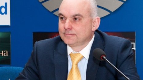 Д. Кауърд: Пазарът на молове в България все още не е наситен