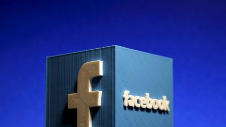 Facebook пренася виртуалната реалност в смартфоните?