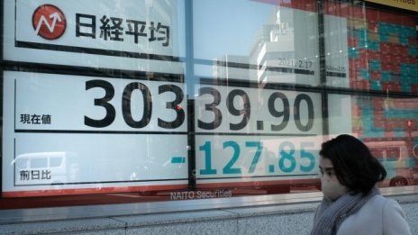 Разочароващите данни за китайската икономика оцветиха в червено индексите в Азия