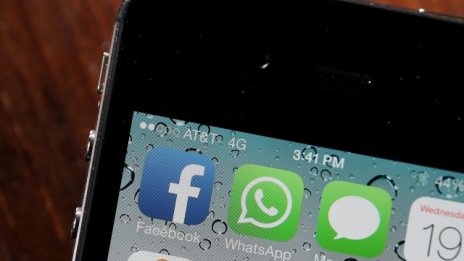 Италия започва разследване срещу WhatsApp 