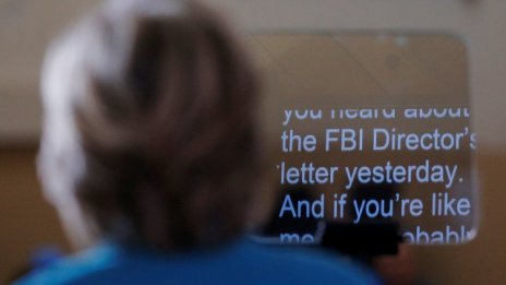 ФБР получи съдебна заповед да проучи новите имейли, свързани с Клинтън