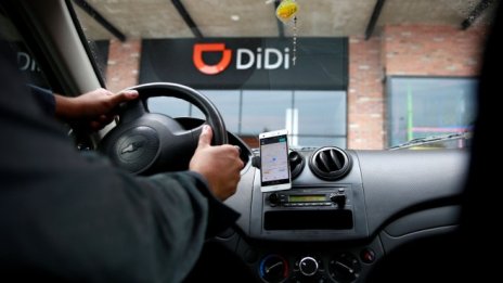 Китайският конкурент на Uber планира мега IPO 