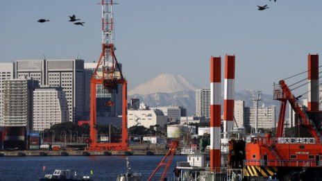 Износът на Китай бележи най-силния спад от май 2009 г. насам