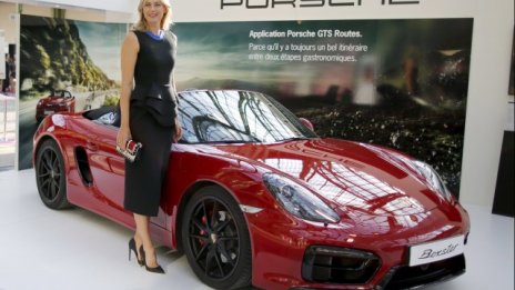 Спонсорите обръщат гръб на Шарапова