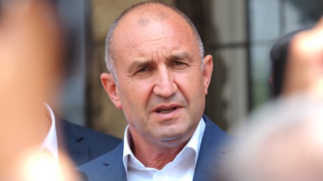 Радев: Всяка страна ще решава сама за военната помощ за Украйна