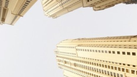 Няма изгледи за възстановяване на имотния сектор и строителството в Дубай