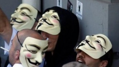 Anonymous атакуваха 70 правителствени сайта  в САЩ