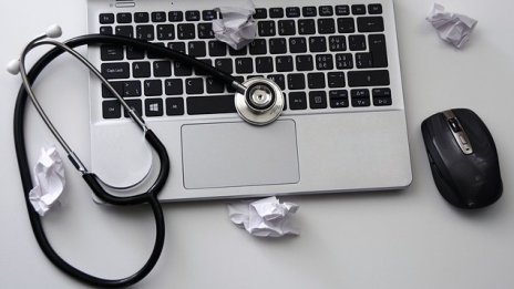 Електронната здравна система е в риск