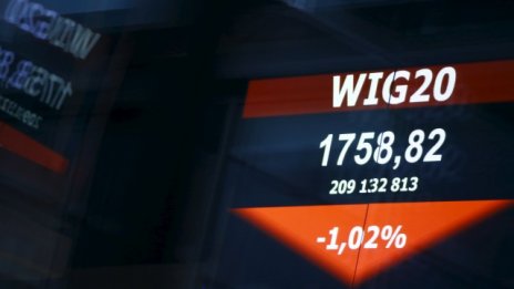 Полските облигации поевтиняват, след като S&P понижи рейтинга на страната