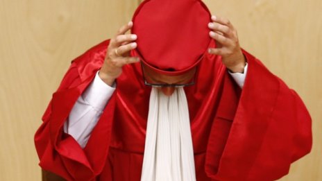 Карлсруе предаде трънливия спор за политиката на ЕЦБ на съда на ЕС