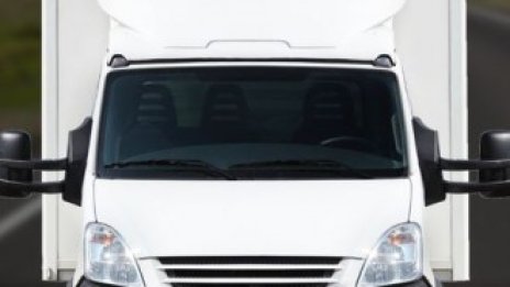 Зад волана на супербърз електрически камион