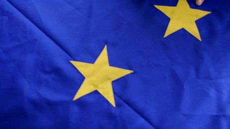 Politico: България ще опита да вземе ресора цифрова икономика в ЕК