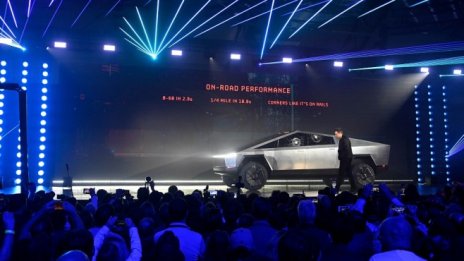Tesla вече има 250 хил. поръчки за Cybertruck