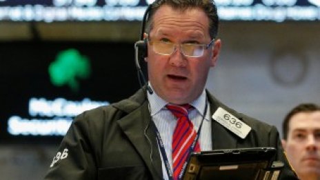 Dow Jones прибави над 300 пункта благодарение на Apple