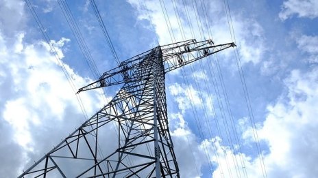 Държавните енергийни дружества отчитат подобрение на финансите си