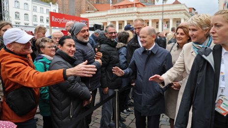 Олаф Шолц: Обединението на Германия все още не е завършило