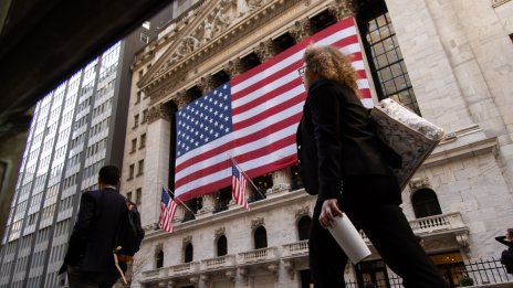 Играта на гадаене за неутрални лихви е с високи залози на пазара на облигации