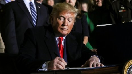 М. Керемедчиев: Тръмп заменя военните с икономическите сили при прилагане на натиск