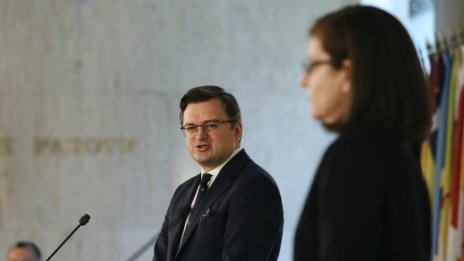 Кулеба: Използването на руски нефт убива украинските войници