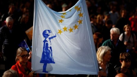 Меркел: ще направим всичко, за да няма Brexit без сделка