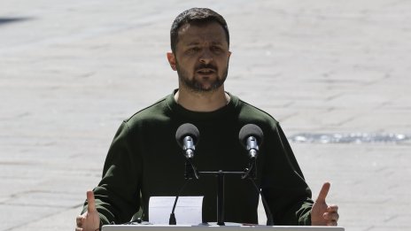 На Великден Зеленски призова украинците да се обединят в молитвите си