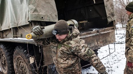 Киев частично реши проблема с недостига на военни и няма да приеме "демилитаризация" 