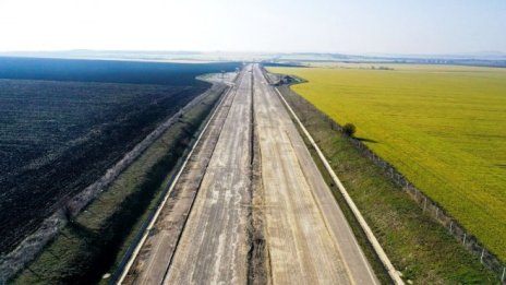 МРРБ задържа плащания за 600 млн. лева за изграждане на пътища