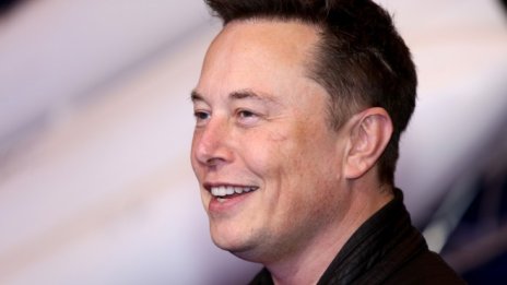 Интернет към Мъск: Спри с манипулациите!