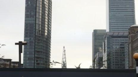 Регулаторните ограничения може да попарят интереса на Китай към имотите в Лондон