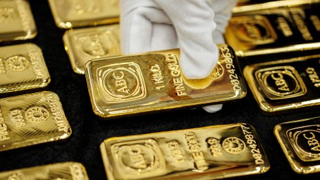 Deutsche Bank: Златото и биткойнът може да станат ключова част от резервите на централните банки