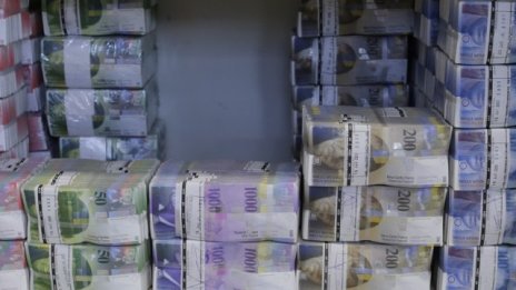 Швейцария и непосилната лекота на картовите разплащания