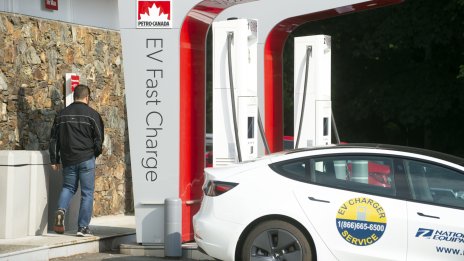 Канадската стратегия за електромобилни зарядни станции се нуждае от ремонт