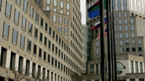 Henkel хвърля око на Wella