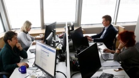 Половината от полските компании не могат да намерят служители