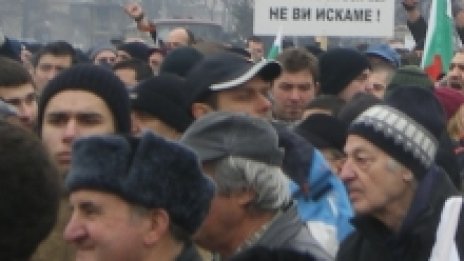 Тройната коалиция не видя ескалация на напрежението сред протестиращите