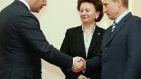 Станишев заплаши Путин със загуба на доверието на Европа