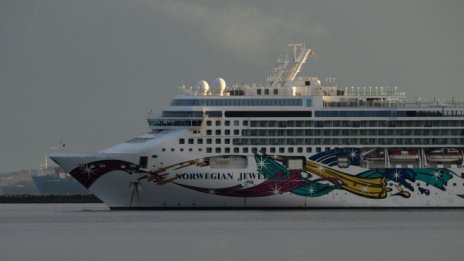 Norwegian Cruise ще изисква задължителна ваксина срещу Covid за плаване