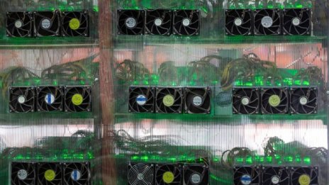 Цената на рипъла достигна двумесечен връх, биткойнът остава стабилен