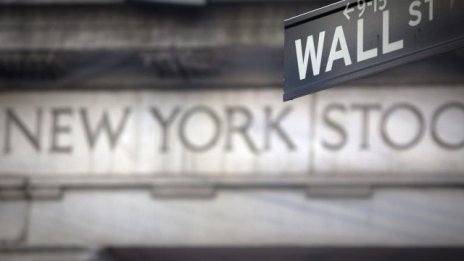 Позитивизъм завладява Wall Street в началото на търговията*