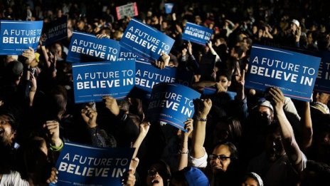 Коронавирусът обръща младите към социализма