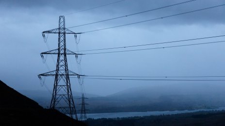 Британски регулатор предупреди комуналните фирми да се въздържат от щедри дивиденти 