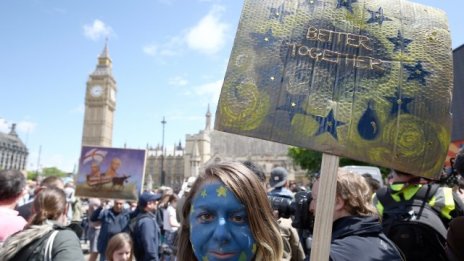 Хиляди в Лондон протестираха срещу Brexit