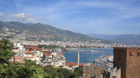 Български туроператори очакват сериозен отлив на туристи от Турция