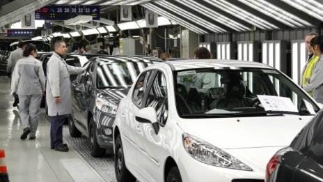 PSA ще запази на всяка цена завода си във Валансиен