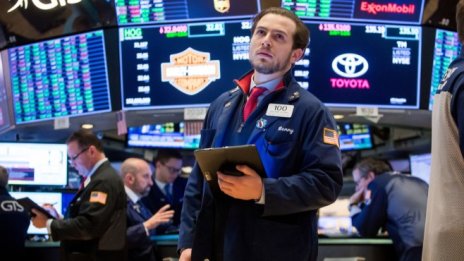 Търговията на Wall Street започва вяло в сряда, Dow отстъпва с 40 пункта*