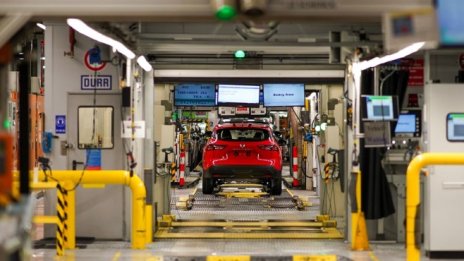 Икономическото възстановяване на Великобритания губи интерция през май