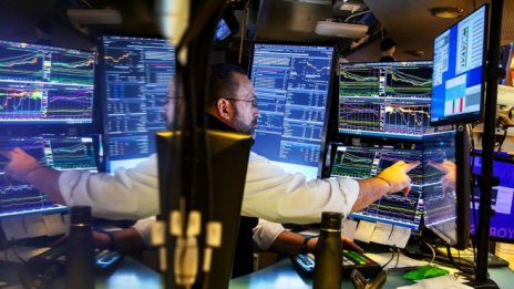 Оптимизмът за преговорите между Киев и Москва оцветява Wall Street в зелено*